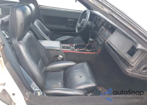 1988 Chevrolet Corvette из США, поврежденный, VIN 1G1YY2184J5108243